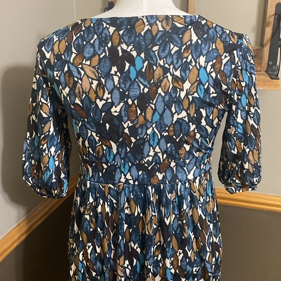 Banana Republic blue, brown, & cream silk v neck 3/4 sleeve midi dress size M - Picture 6 of 8